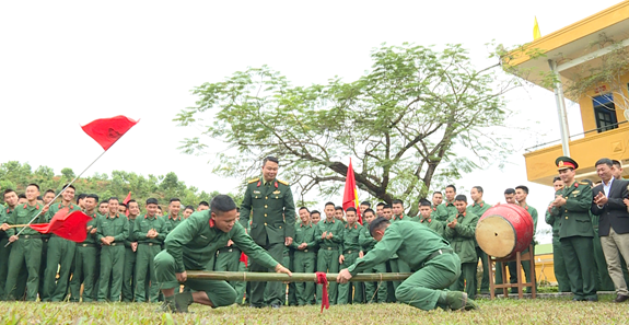 Lãnh đạo nâng cao chất lượng đội ngũ cán bộ trước yêu cầu mới
